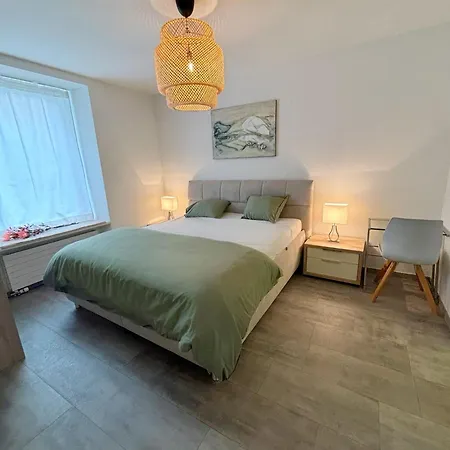 In Center Of * Ζυρίχη